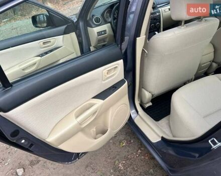 Серый Мазда 3, объемом двигателя 1.6 л и пробегом 178 тыс. км за 6250 $, фото 33 на Automoto.ua