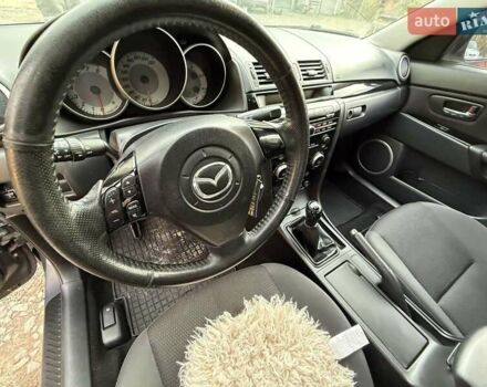 Серый Мазда 3, объемом двигателя 1.6 л и пробегом 230 тыс. км за 4000 $, фото 1 на Automoto.ua