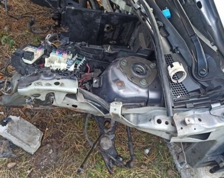 Серый Мазда 3, объемом двигателя 0 л и пробегом 175 тыс. км за 2500 $, фото 8 на Automoto.ua