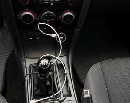 Серый Мазда 3, объемом двигателя 1.6 л и пробегом 228 тыс. км за 5600 $, фото 9 на Automoto.ua