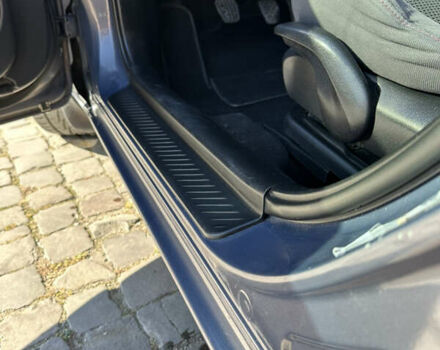 Серый Мазда 3, объемом двигателя 1.6 л и пробегом 198 тыс. км за 5500 $, фото 8 на Automoto.ua