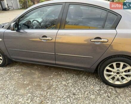 Серый Мазда 3, объемом двигателя 1.6 л и пробегом 230 тыс. км за 4000 $, фото 5 на Automoto.ua