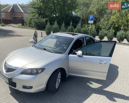Сірий Мазда 3, об'ємом двигуна 1.6 л та пробігом 250 тис. км за 5800 $, фото 1 на Automoto.ua