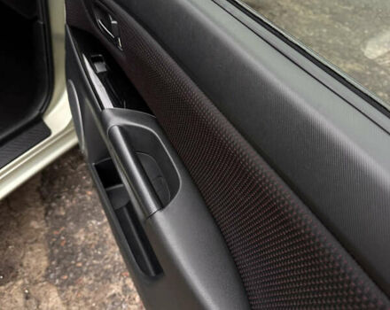 Сірий Мазда 3, об'ємом двигуна 1.6 л та пробігом 267 тис. км за 5000 $, фото 8 на Automoto.ua