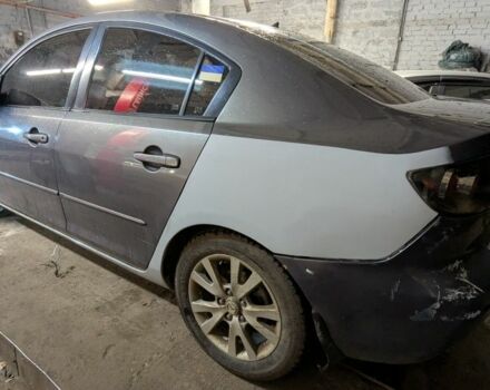 Серый Мазда 3, объемом двигателя 1.6 л и пробегом 10 тыс. км за 2000 $, фото 3 на Automoto.ua