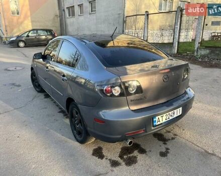 Мазда 3 2008 в Змиеве на Automoto.ua Серый Мазда 3, объемом двигателя 2 л и пробегом 290 тыс. км за 5700 $, фото 1 на Automoto.ua