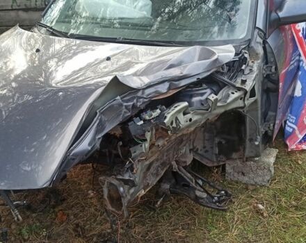 Серый Мазда 3, объемом двигателя 0 л и пробегом 175 тыс. км за 2500 $, фото 5 на Automoto.ua