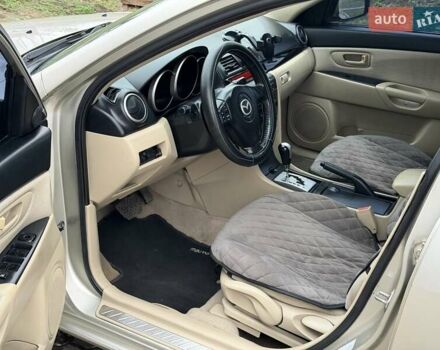 Серый Мазда 3, объемом двигателя 1.6 л и пробегом 170 тыс. км за 6000 $, фото 7 на Automoto.ua