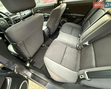 Серый Мазда 3, объемом двигателя 1.6 л и пробегом 230 тыс. км за 4000 $, фото 3 на Automoto.ua