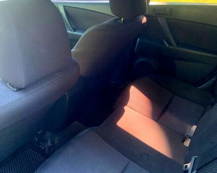 Серый Мазда 3, объемом двигателя 2 л и пробегом 145 тыс. км за 6750 $, фото 5 на Automoto.ua