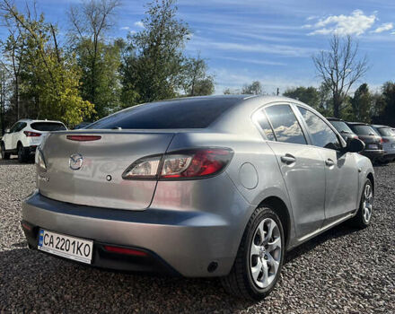 Сірий Мазда 3, об'ємом двигуна 2 л та пробігом 145 тис. км за 6200 $, фото 6 на Automoto.ua