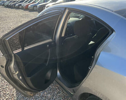 Сірий Мазда 3, об'ємом двигуна 2 л та пробігом 145 тис. км за 6200 $, фото 16 на Automoto.ua