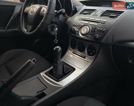 Сірий Мазда 3, об'ємом двигуна 1.6 л та пробігом 189 тис. км за 7300 $, фото 26 на Automoto.ua