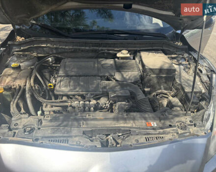 Серый Мазда 3, объемом двигателя 1.6 л и пробегом 188 тыс. км за 6800 $, фото 6 на Automoto.ua