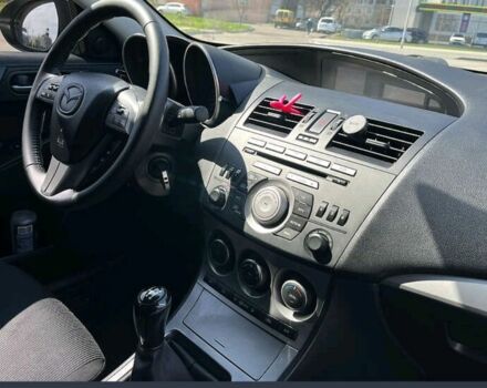 Серый Мазда 3, объемом двигателя 1.6 л и пробегом 240 тыс. км за 6500 $, фото 5 на Automoto.ua