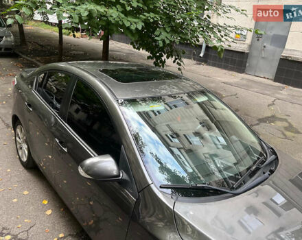 Серый Мазда 3, объемом двигателя 2.5 л и пробегом 218 тыс. км за 8200 $, фото 4 на Automoto.ua