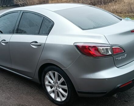 Серый Мазда 3, объемом двигателя 1.6 л и пробегом 240 тыс. км за 6500 $, фото 1 на Automoto.ua