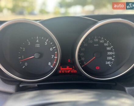 Серый Мазда 3, объемом двигателя 1.6 л и пробегом 188 тыс. км за 6800 $, фото 3 на Automoto.ua