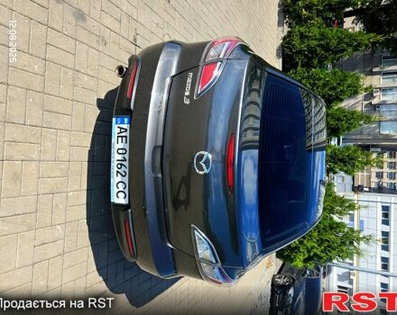 Серый Мазда 3, объемом двигателя 1.6 л и пробегом 118 тыс. км за 9900 $, фото 2 на Automoto.ua