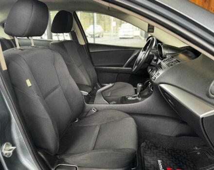Сірий Мазда 3, об'ємом двигуна 2 л та пробігом 141 тис. км за 7599 $, фото 13 на Automoto.ua