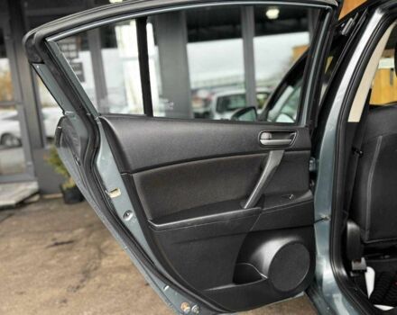 Сірий Мазда 3, об'ємом двигуна 2 л та пробігом 141 тис. км за 7599 $, фото 8 на Automoto.ua