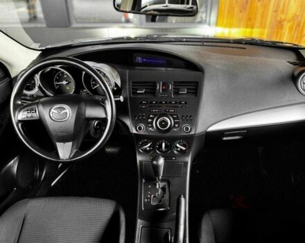 Сірий Мазда 3, об'ємом двигуна 2 л та пробігом 141 тис. км за 7599 $, фото 14 на Automoto.ua