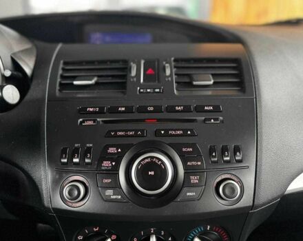 Сірий Мазда 3, об'ємом двигуна 2 л та пробігом 141 тис. км за 7599 $, фото 17 на Automoto.ua