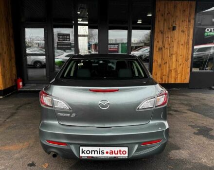 Сірий Мазда 3, об'ємом двигуна 2 л та пробігом 141 тис. км за 7599 $, фото 3 на Automoto.ua