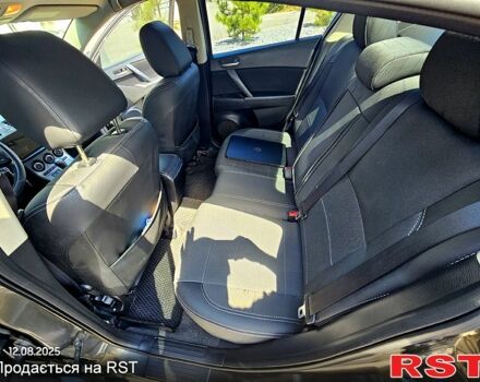 Серый Мазда 3, объемом двигателя 1.6 л и пробегом 118 тыс. км за 9900 $, фото 5 на Automoto.ua