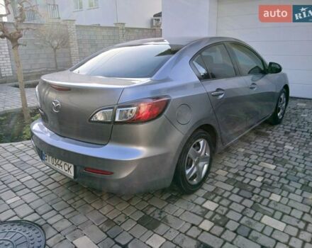 Серый Мазда 3, объемом двигателя 2 л и пробегом 141 тыс. км за 8000 $, фото 3 на Automoto.ua