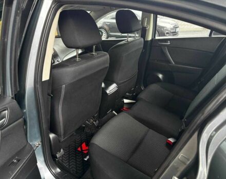 Сірий Мазда 3, об'ємом двигуна 2 л та пробігом 141 тис. км за 7599 $, фото 9 на Automoto.ua