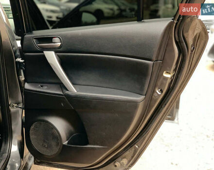 Серый Мазда 3, объемом двигателя 2 л и пробегом 254 тыс. км за 7990 $, фото 16 на Automoto.ua