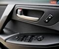 Серый Мазда 3, объемом двигателя 2 л и пробегом 198 тыс. км за 7700 $, фото 5 на Automoto.ua