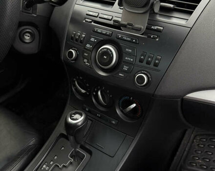 Сірий Мазда 3, об'ємом двигуна 2 л та пробігом 254 тис. км за 8000 $, фото 13 на Automoto.ua