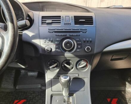 Сірий Мазда 3, об'ємом двигуна 2 л та пробігом 190 тис. км за 7599 $, фото 22 на Automoto.ua