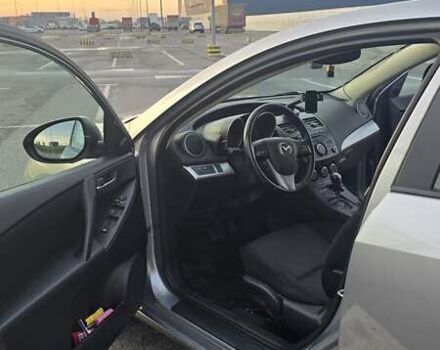 Сірий Мазда 3, об'ємом двигуна 1.6 л та пробігом 119 тис. км за 9000 $, фото 18 на Automoto.ua