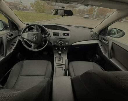 Серый Мазда 3, объемом двигателя 2 л и пробегом 201 тыс. км за 7000 $, фото 30 на Automoto.ua