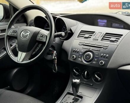 Сірий Мазда 3, об'ємом двигуна 2 л та пробігом 151 тис. км за 6900 $, фото 15 на Automoto.ua