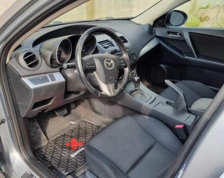 Сірий Мазда 3, об'ємом двигуна 2 л та пробігом 190 тис. км за 7599 $, фото 6 на Automoto.ua