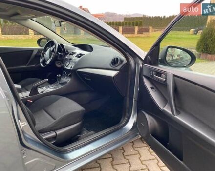 Серый Мазда 3, объемом двигателя 2 л и пробегом 232 тыс. км за 7200 $, фото 11 на Automoto.ua