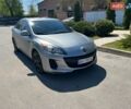 Серый Мазда 3, объемом двигателя 2 л и пробегом 200 тыс. км за 8000 $, фото 1 на Automoto.ua