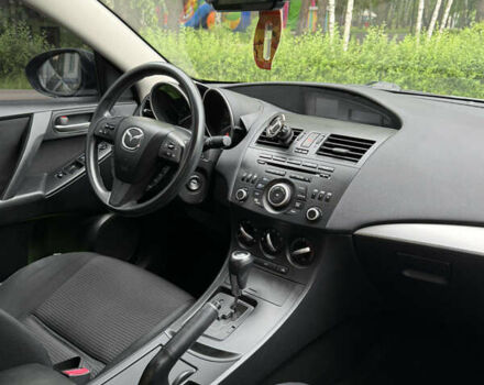 Серый Мазда 3, объемом двигателя 2 л и пробегом 90 тыс. км за 8300 $, фото 31 на Automoto.ua