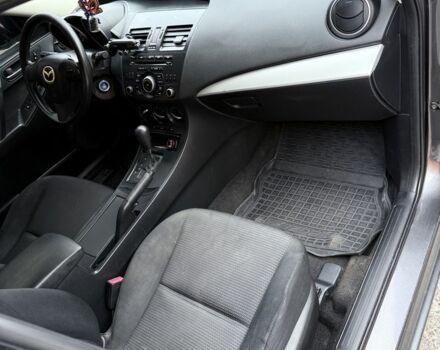Серый Мазда 3, объемом двигателя 2 л и пробегом 222 тыс. км за 5900 $, фото 11 на Automoto.ua