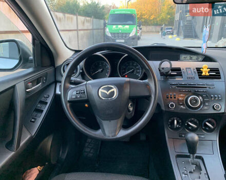 Сірий Мазда 3, об'ємом двигуна 2 л та пробігом 130 тис. км за 7350 $, фото 7 на Automoto.ua