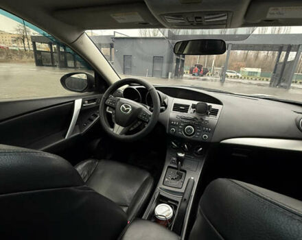 Сірий Мазда 3, об'ємом двигуна 2 л та пробігом 254 тис. км за 8000 $, фото 7 на Automoto.ua