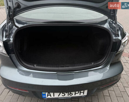 Серый Мазда 3, объемом двигателя 2 л и пробегом 201 тыс. км за 7000 $, фото 25 на Automoto.ua