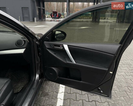 Сірий Мазда 3, об'ємом двигуна 2 л та пробігом 254 тис. км за 8000 $, фото 11 на Automoto.ua