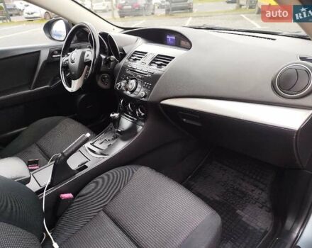 Серый Мазда 3, объемом двигателя 2 л и пробегом 232 тыс. км за 7799 $, фото 50 на Automoto.ua