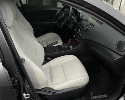 Серый Мазда 3, объемом двигателя 2 л и пробегом 250 тыс. км за 6400 $, фото 6 на Automoto.ua