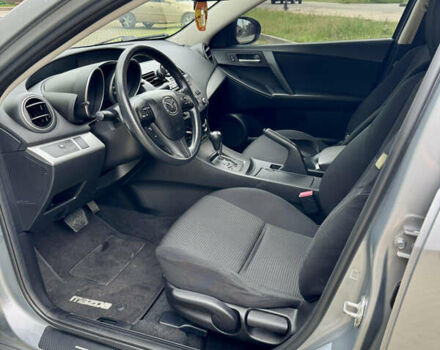 Серый Мазда 3, объемом двигателя 2 л и пробегом 90 тыс. км за 8300 $, фото 36 на Automoto.ua